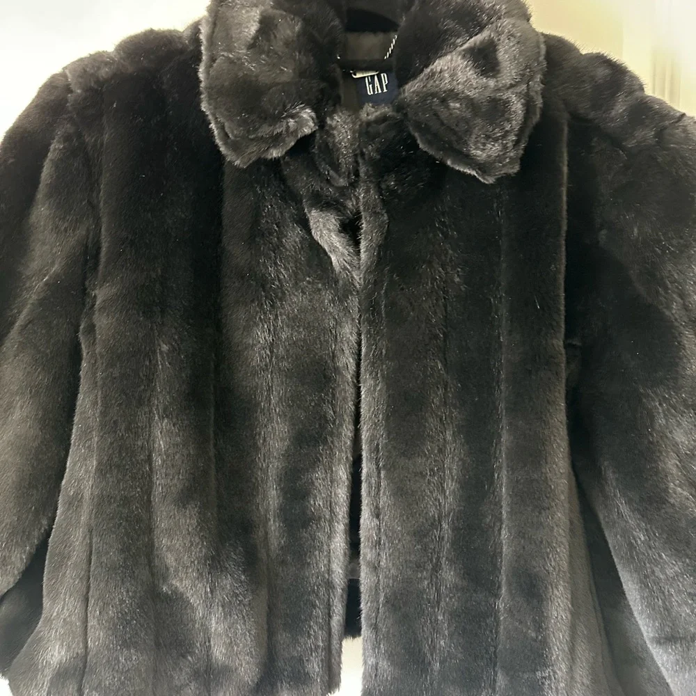 GAP Black Faux Teddy Jacket for Women - Picture 3 of 8